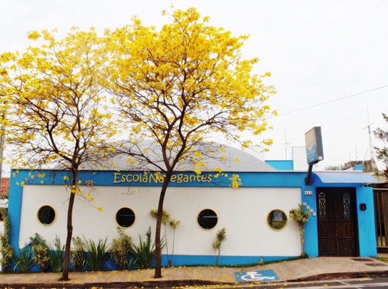 escola1-768x572